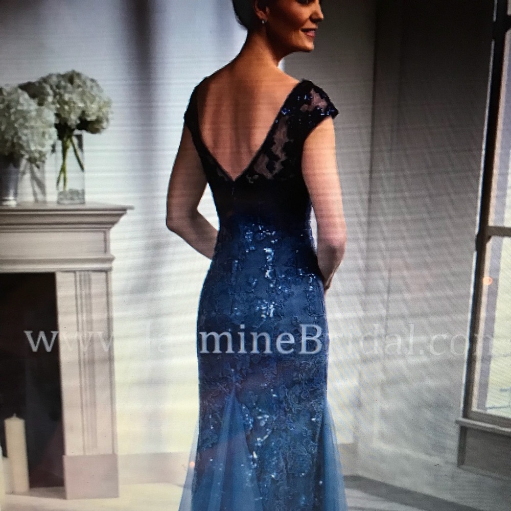 “You Have A Certain Sparkle” long evening dress - Picture 5 of 8